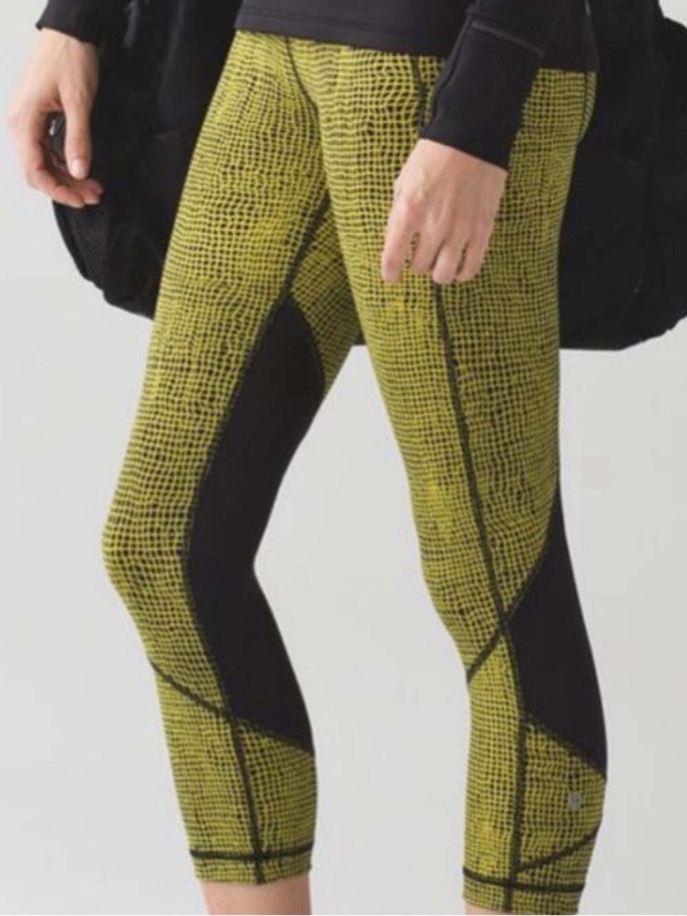 Lululemon Pace Rival 21”Fall Net Toxic Black/Yellow Pattern Phone Pocket Legging